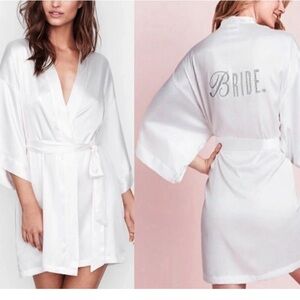 Elegant White Bridal Robe VS NWT